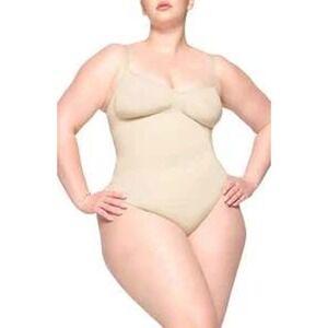 SKIMS Everyday Sculpt Bodysuit Sand 4X Shapewear Sleeveless Womens Tan Beige NWT